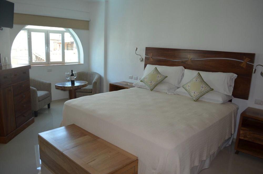 Hotel Andales On The Bay Suites Puerto Vallarta Extérieur photo