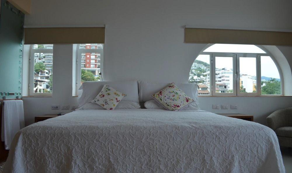 Hotel Andales On The Bay Suites Puerto Vallarta Extérieur photo