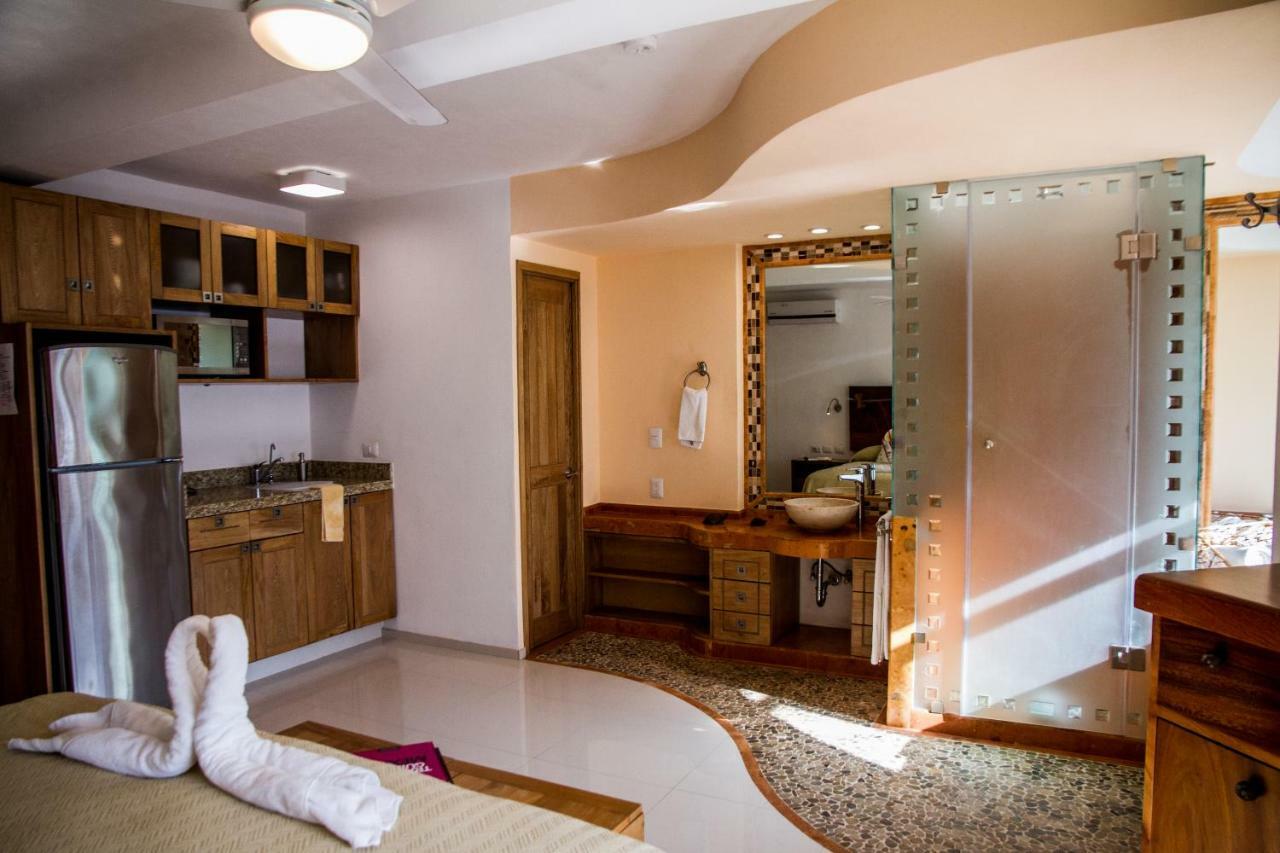 Hotel Andales On The Bay Suites Puerto Vallarta Extérieur photo