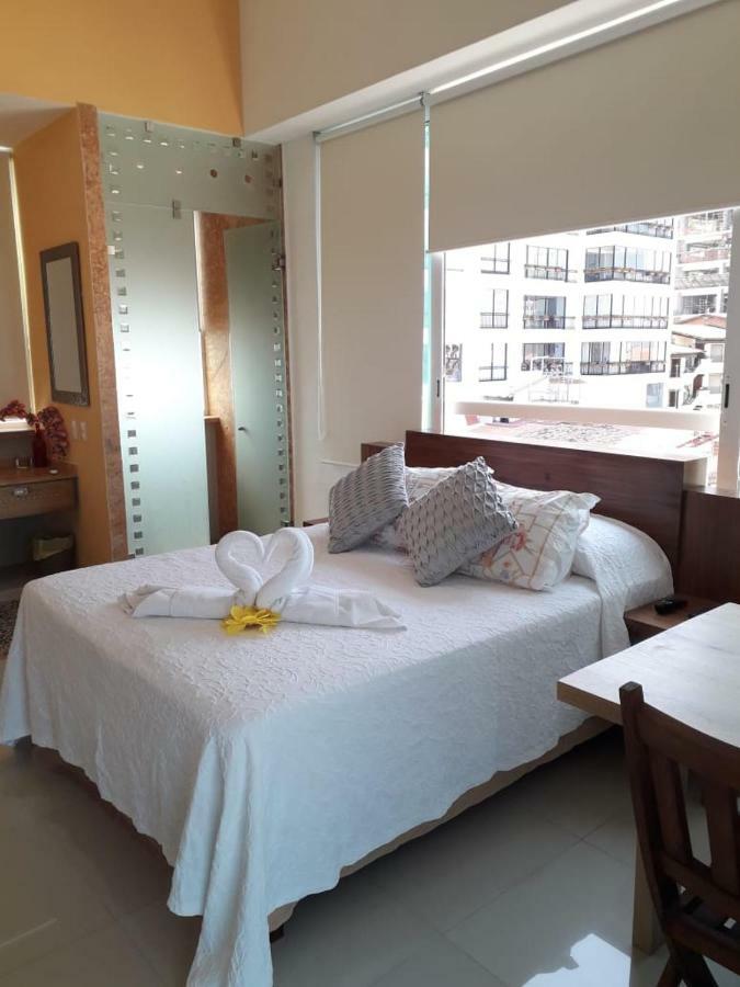 Hotel Andales On The Bay Suites Puerto Vallarta Extérieur photo